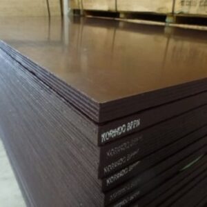 Meranti betonplex glad 62x250cm