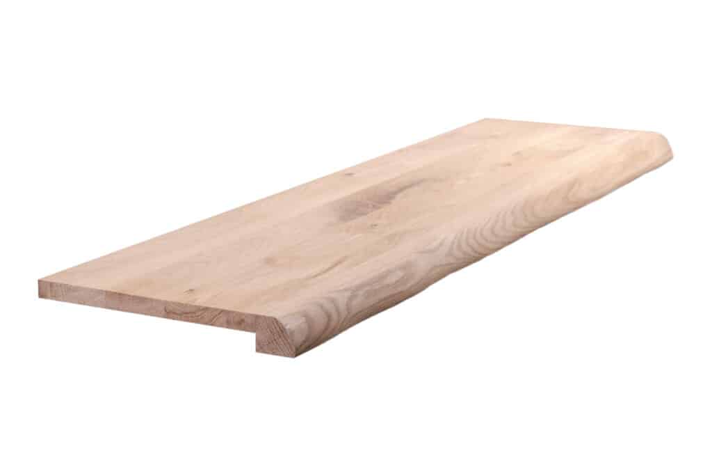 overzet vensterbanken met boomstamrand