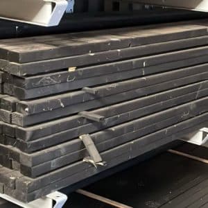 Douglas regelwerk 45x70mm geschaafd zwart gespoten OPRUIMING